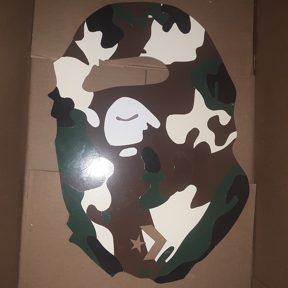 Kaws - Picture 2 of 4